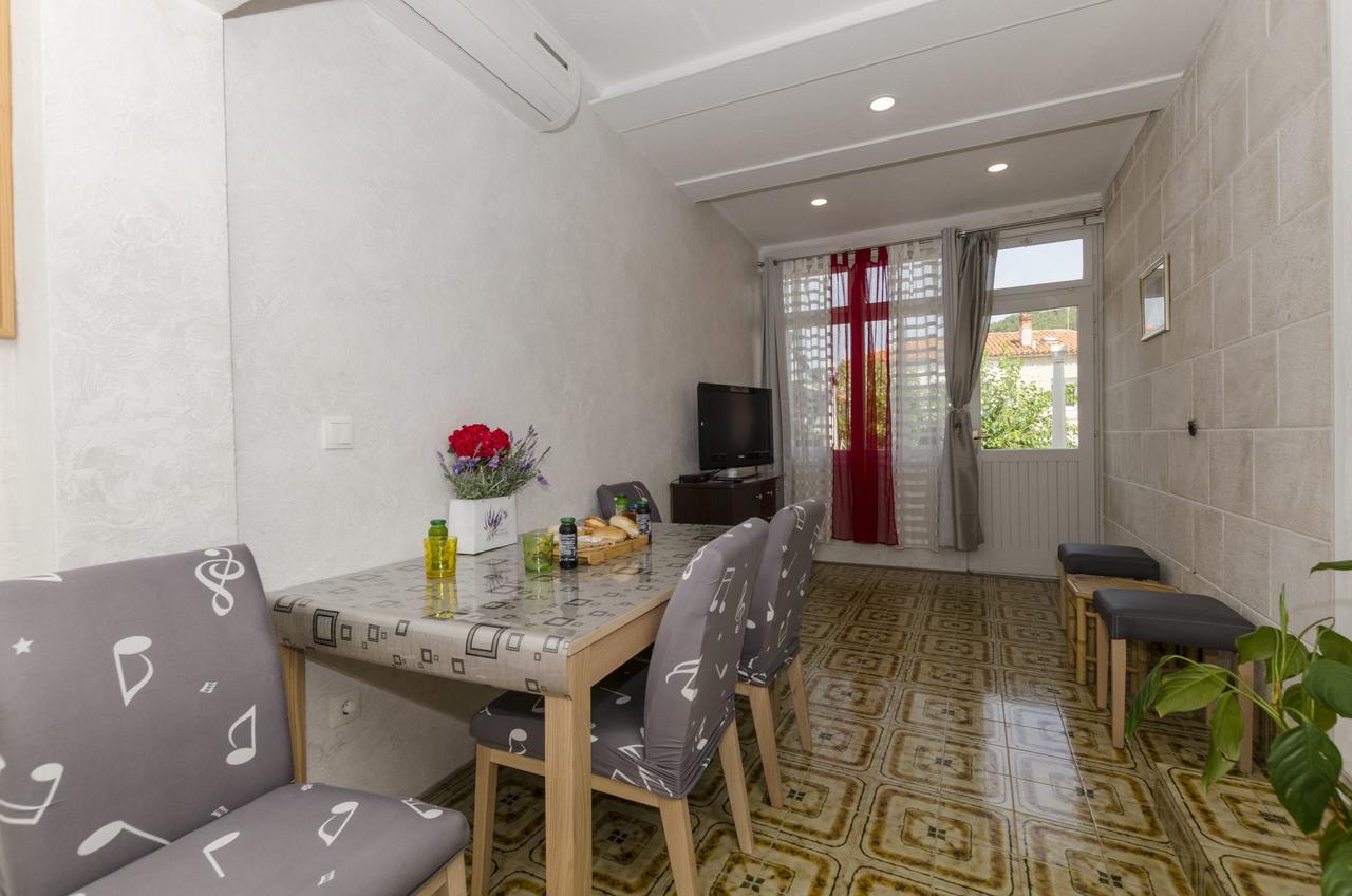 Apartments Tanja Baska Voda Exterior photo